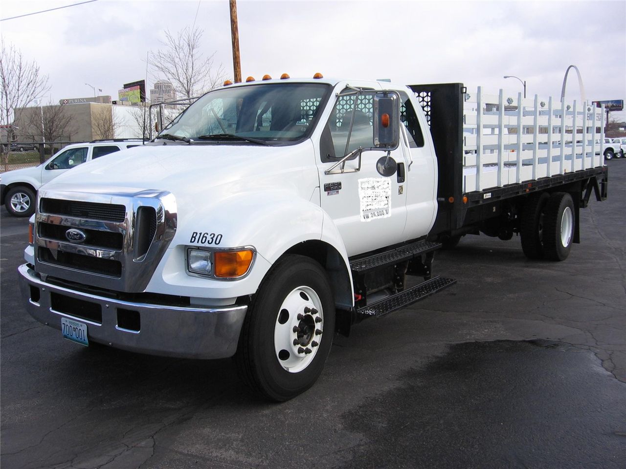 2004 Ford F650